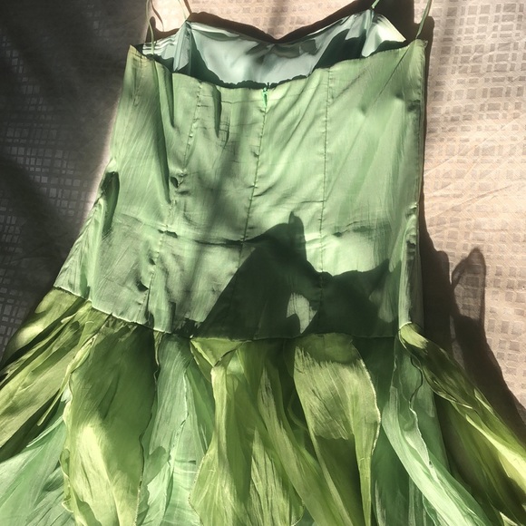 100% silk Tintoretto whimsical cocktail dress in layered greens - Picture 5 of 14